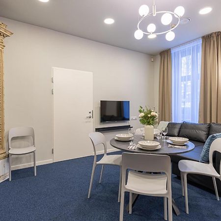 Dandelion Apartments Bruninieku Riga Bagian luar foto